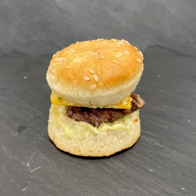 Mini-burger au bœuf, cheddar, sauce burger